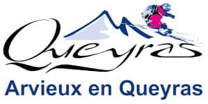Logo featuring the text "Queyras Arvieux en Queyras" with an illustration of a skier and mountains in the background.