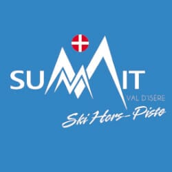 Logo featuring the text "SUMMIT Val d'Isère Ski Hors-Piste" with a mountain design and a red and white shield at the top. The background is blue.